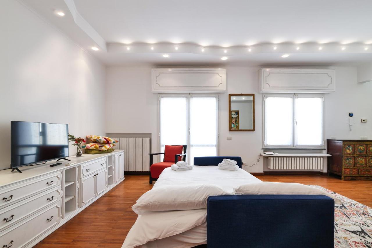 Primopiano - Alzaia Appartement Milaan Buitenkant foto